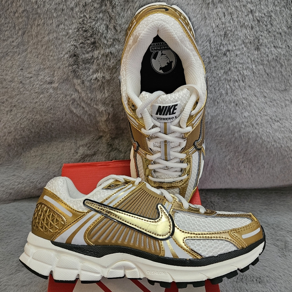 Nike Vomero 5